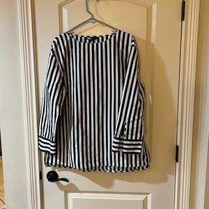 Lafayette 148 top. Size Xl